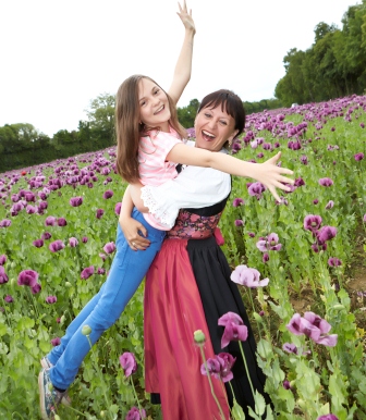 Portrait von Michaela Resetar und Benita